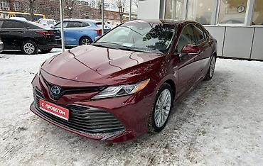 corolla 2016: Toyota Camry: 2018 г., 2.5 л, Вариатор, Гибрид, Седан — 1
