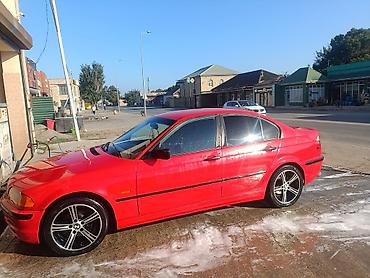 BMW: Barter mümkündür BMW 3 Series E46, sedan, qırmızı rəng. - Kuzov: 4 — 5