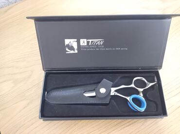 Digər biznes avadanlığı: 🧷 Satılır: Original Titan Saç Qayçı Seti (Yapon Poladı) Peşəkar saç