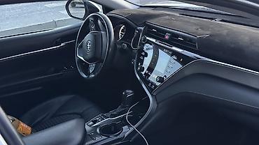 100: Toyota Camry: 2018 г., 2.5 л, Вариатор, Гибрид, Седан — 4