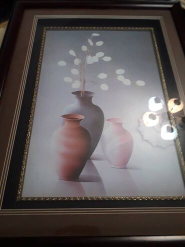 форма для декор: Продам картины б/у картина с вазой стекло треснуто нужно менять