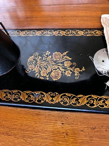 Тигүүчү машиналарды оңдоо: Швейная машина раритет, в отличном состоянии, работает и шьет 🧵 — 3