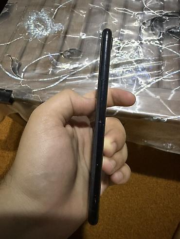 Apple iPhone: IPhone SE 2020, Qara — 7