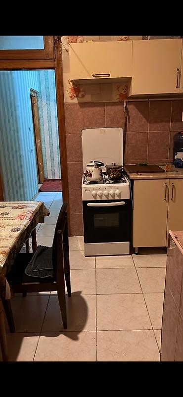 kiraya: Azadliq metrosu qoşa zapravka yaxinliginda 9 mertebeli Leninqrad — 2