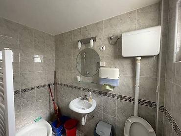 Magacini i radionice: U našoj ponudi su dva nova objekta na 15 ari placa - kancelarijski — 9