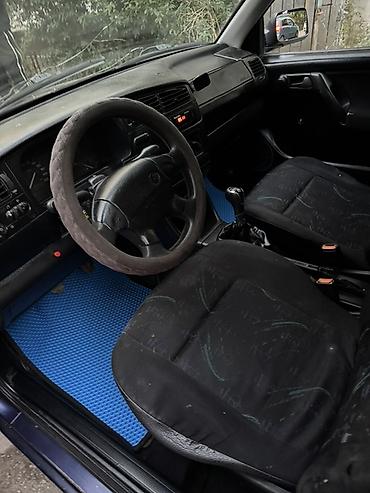 Volkswagen: Volkswagen Golf: 1994 г., 1.6 л, Механика, Бензин, Хэтчбэк — 6