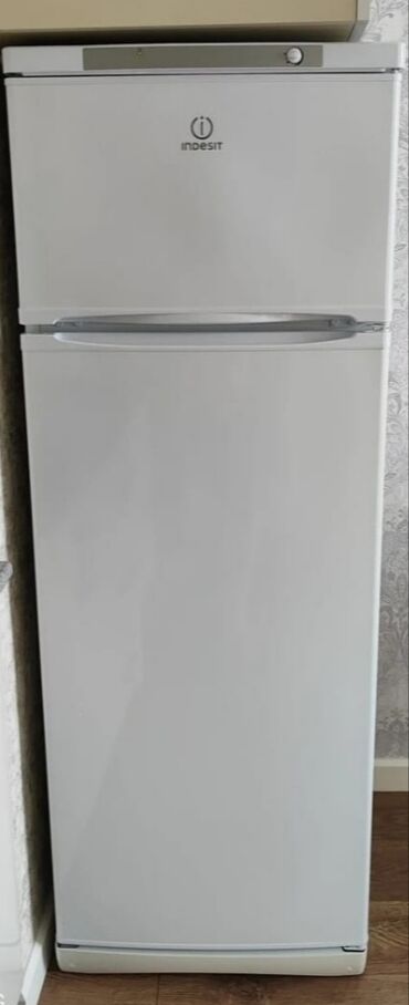 Soyuducular: Yeni 2 qapılı Indesit Soyuducu Satılır