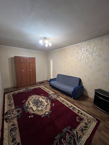 квартиру в аренду на долгий срок: 1 бөлмө, Менчик ээси, Чогуу жашоосу жок, Жарым -жартылай эмереги бар