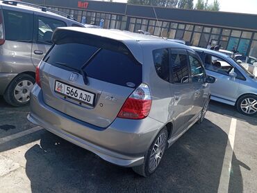 авто в аренду с последующим выкупом бишкек: Honda Fit: 2003 г., 1.5 л, Автомат, Бензин, Хэтчбэк
