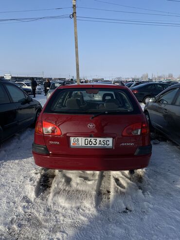 с4 2 6: Toyota Avensis: 1999 г., 1.6 л, Механика, Бензин, Универсал