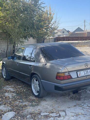 мерс эс класс: Mercedes-Benz W124: 1989 г., 2.3 л, Механика, Бензин, Седан