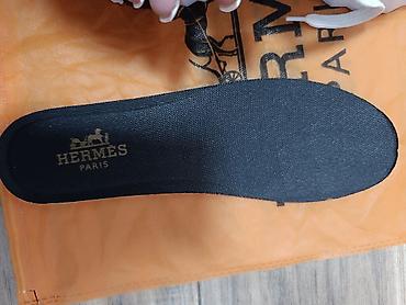 bq patike: Na prodaju Hermes Bouncing patike u atraktivnoj belo-sivoj — 10