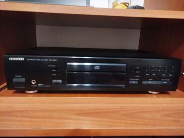 нужна: Продам СД плеер Кенвуд DP 1050. год выпуска 1992г. внешний вид на
