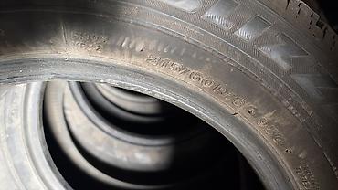 Комплект зимних шин (2 модели) с параметрами: - Размер 215/60 R16 (на at lalafo.kg Комплект зимних шин (2 модели) с параметрами: - Размер 215/60 R16 (на