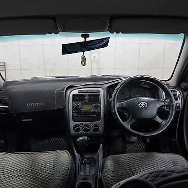 i 8: Toyota Avensis: 2002 г., 1.8 л, Автомат, Бензин, Лифтбек — 7