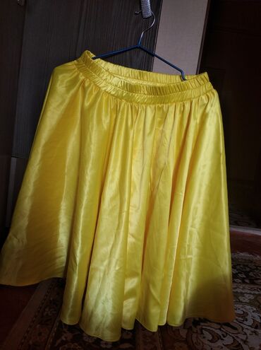 жёлтая юбка: Юбка, Модель юбки: Пышная, Миди, Атлас, По талии