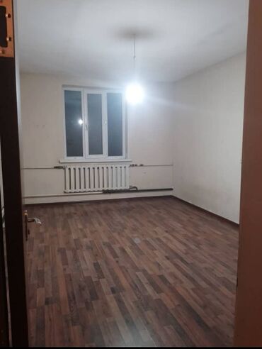 комнаты посуточно: 20 м², Без мебели