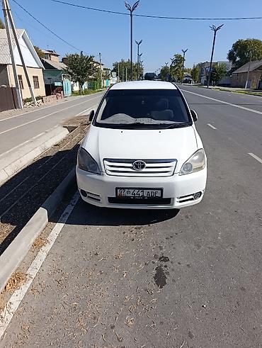 Toyota: Toyota Ipsum: 2002 г., 2.4 л, Автомат, Бензин, Вэн/Минивэн — 1