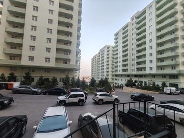 Uzunmüddətli kirayə mənzillər: Dəniz və şəhər panoraması ilə geniş mənzil tecili satilir - Geniş — 15