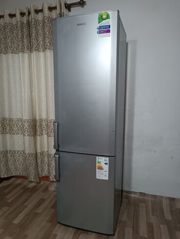 холодильники для мороженое: Холодильник Beko, Б/у, Двухкамерный, De frost (капельный), 60 * 2 * 60