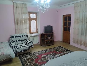 Uzunmüddətli kirayə evlər: 60 kv. m, 1 otaqlı, İnternet, Telefon, Qaz — 13