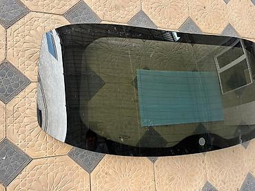 Стекла и комплектующие: Стекло Багажника Infiniti, 2024 г., Б/у, Оригинал — 3