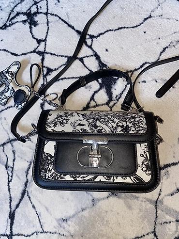 givenchy сумка: Женские сумки (каждая продаётся отдельно)
1) 1000
2) 1500
3) 1000 — 3