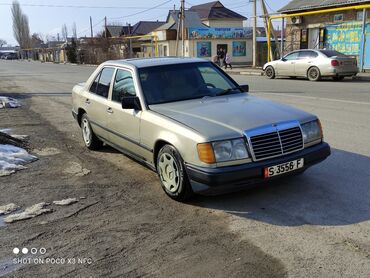 Транспорт: Mercedes-Benz 260: 1989 г., 2.6 л, Механика, Бензин, Седан