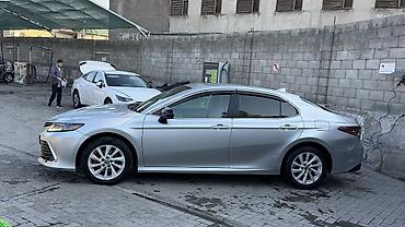 передо: Toyota Camry: 2021 г., 2.5 л, Автомат, Бензин, Седан — 5