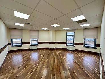 Кеңселерди ижаралоо, 257 м², Бизнес борборунда, Коопсуздук системасы менен, Юридикалык дареги менен, Өзүнчө санитардык түйүнү менен