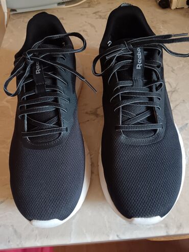 prsluk s: Trainers, Reebok, size - 44 at lalafo.rs prsluk s: Trainers, Reebok, size - 44