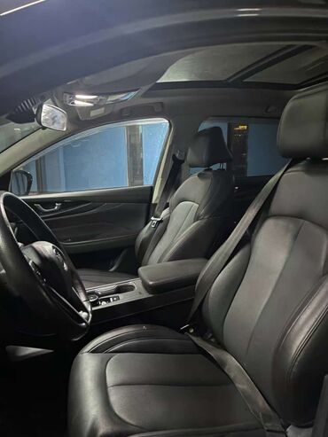 Weltmeister: Weltmeister W6, 2021 г., 80000 км, Передний, В наличии — 11