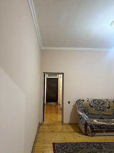 Mənzillər: Kirayə üçün 2otaql mənzil - Plan: ayrıca mətbəx, geniş zal/yataq — 4