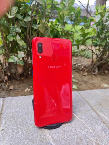 samsung işlənmiş telefonlar: Samsung A20, 32 GB, rəng - Qırmızı, Düyməli, Barmaq izi, Face ID