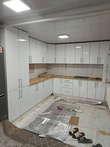 silver kitchen: Кухонный гарнитур угловой, модульный - Планировка: Г-образная, с — 6