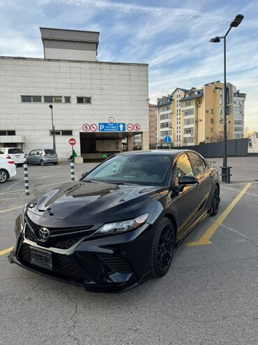 порш кайн: Toyota Camry: 2021 г., 3.5 л, Автомат, Бензин, Седан