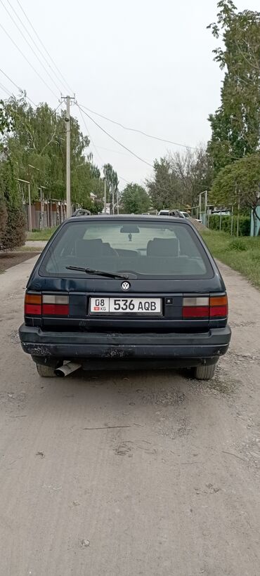 passat sedan: Volkswagen Passat: 1991 г., 2 л, Механика, Бензин, Универсал