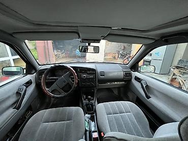 Volkswagen: Volkswagen Passat: 1993 г., Универсал — 8