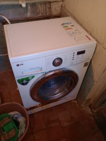 Kasalar: Paltaryuyan maşın LG, 6 kq, Avtomat, Qurutmasız, Kredit yoxdur
