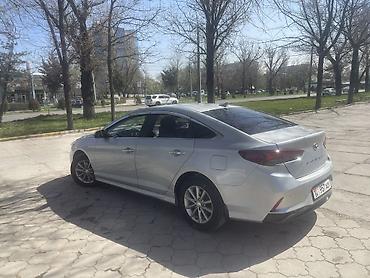 Hyundai: Hyundai Sonata: 2018 г., Газ, Седан — 3