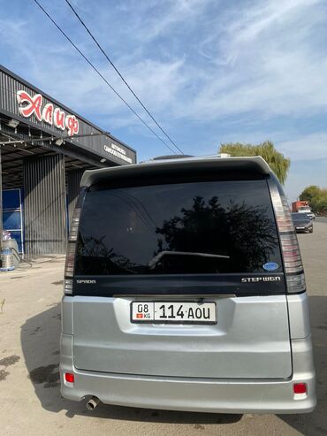 Honda: Honda Stepwgn: 2003 г., 2 л, Автомат, Газ, Минивэн — 4