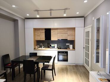 8 микрорайон квартиры: 3 комнаты, 101 м², Элитка, 8 этаж, Евроремонт