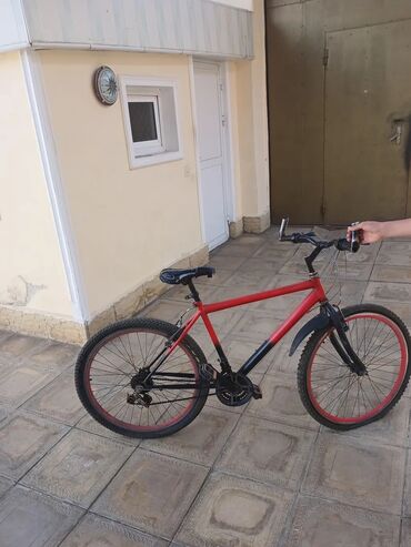 купить спортивный велосипед недорого: İşlənmiş Şəhər velosipedi Salcano, 26", sürətlərin sayı: 21, Ünvandan götürmə