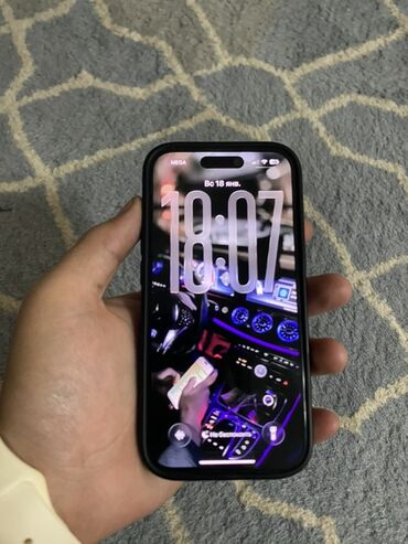 Apple iPhone: IPhone 15, 128 ГБ, Черный, Чехол, 90 % — 1