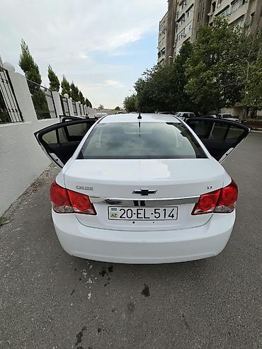 qazel radiatoru: Chevrolet Cruze LT sedan - Kuzov: sedan, ağ rəng - Mühərrik: benzin - — 2