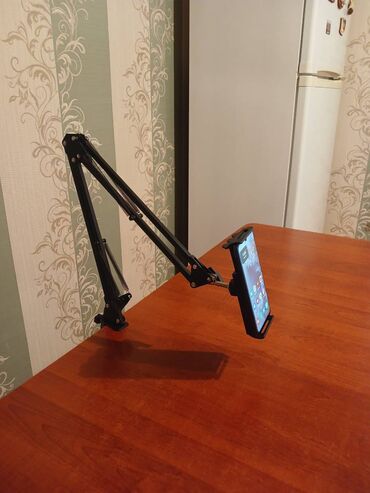 Telefon üçün stabilizatorlar: Telefon tutacağı 8₼ Müxtəlif istifadələr üçün yaralıdır Yeni və