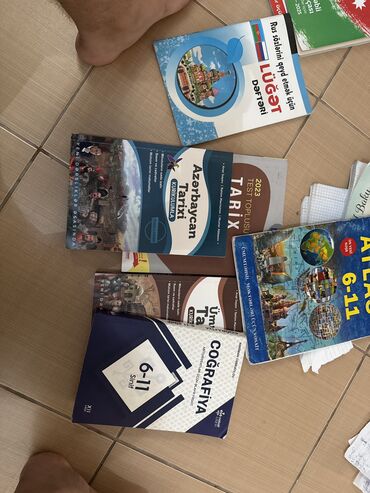 Stəkanlar: Kitablar satılır kecen ıl aldım 2 qrupa hazırlasacaqdım fıkrımı