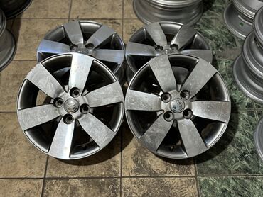 диска простой 14: Литые Диски R 14 Toyota, Комплект, отверстий - 4, Б/у