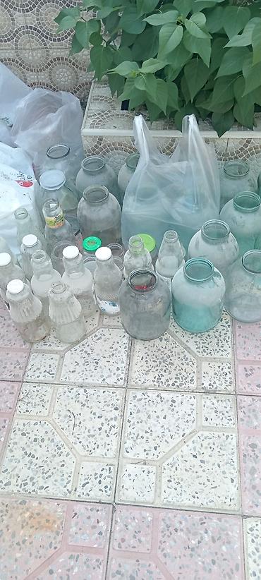 şuşə banka: Müxtəlif həcm və formalarda şüşə qablar: 40 dan çox 3 kiloluq — 1