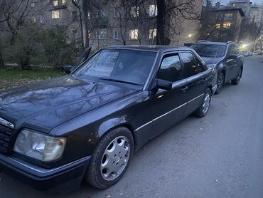 сапоги в хорошем состоянии: Mercedes-Benz E-Class: 1995 г., 2.8 л, Автомат, Бензин, Седан